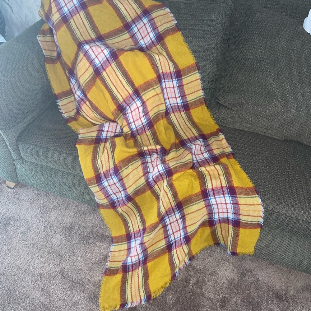 Ladies scarf - Picture 2 of 5
